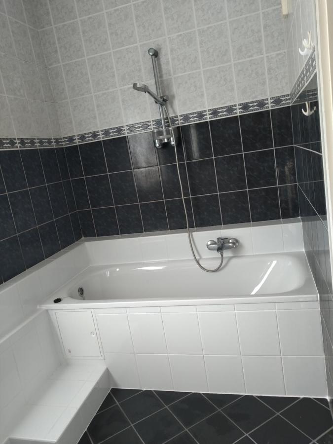 Апартаменти Rokus Apartman Сегед Екстер'єр фото